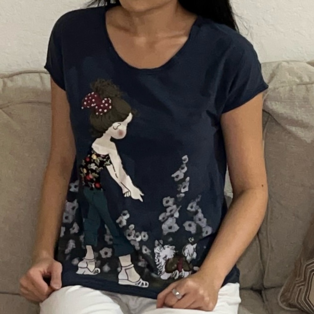 Navy Graphic Women’s Top